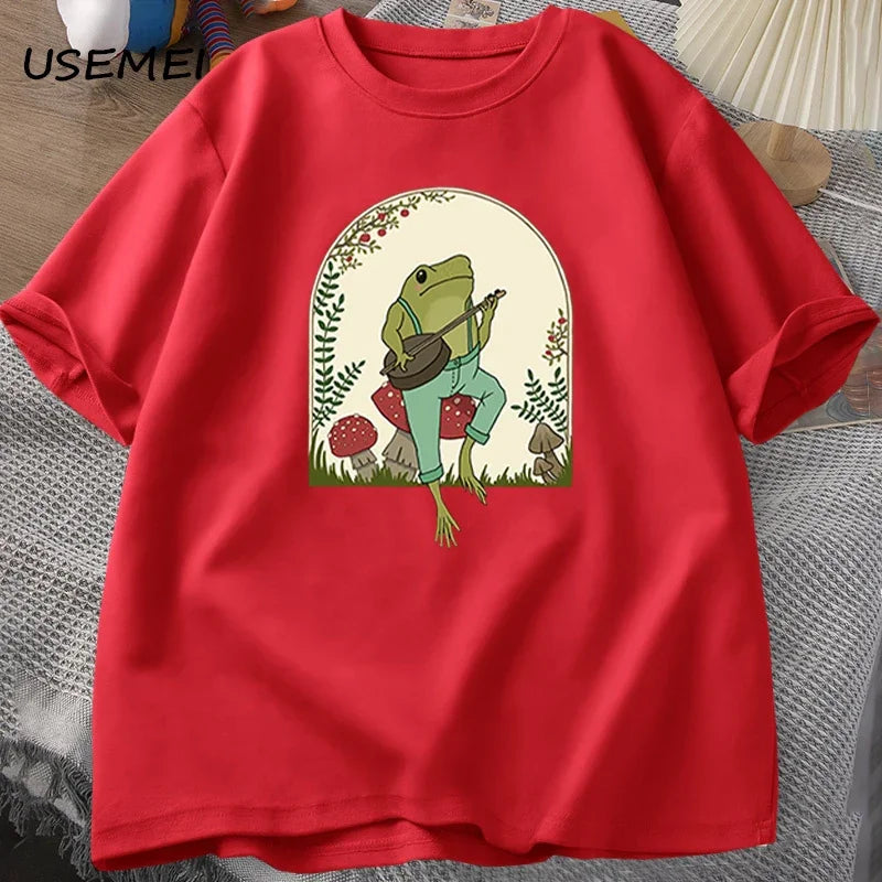 Cute Frog Playing Banjo T-shirt