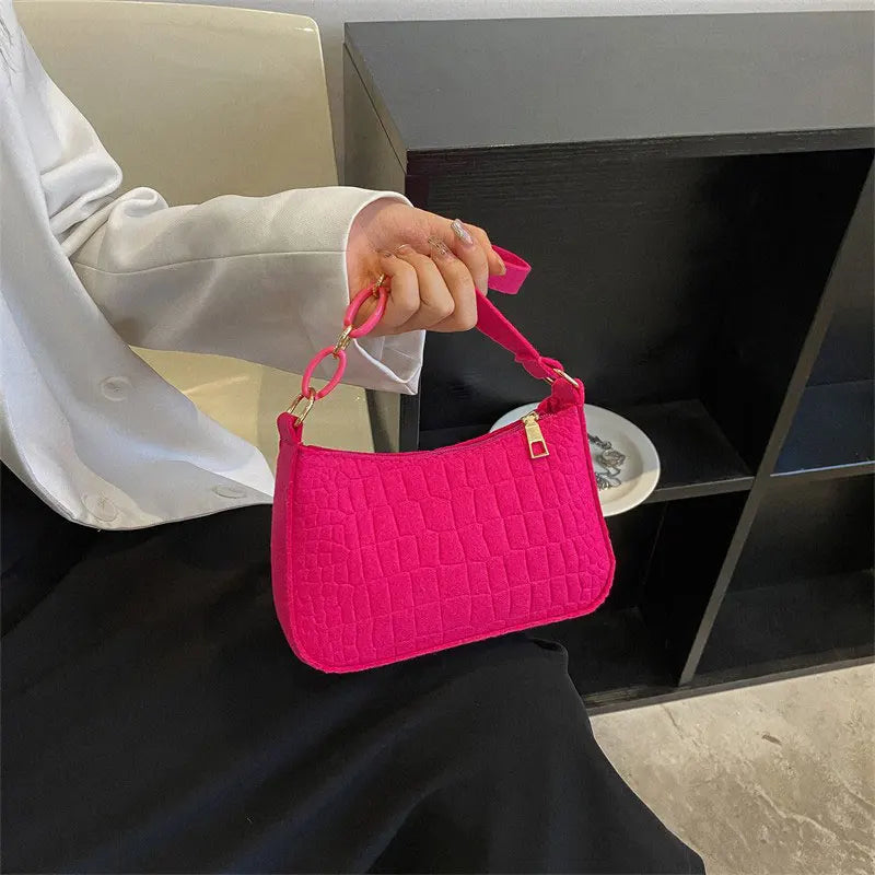 Fashionable Textured Felt Crocodile Chain Tote Bag