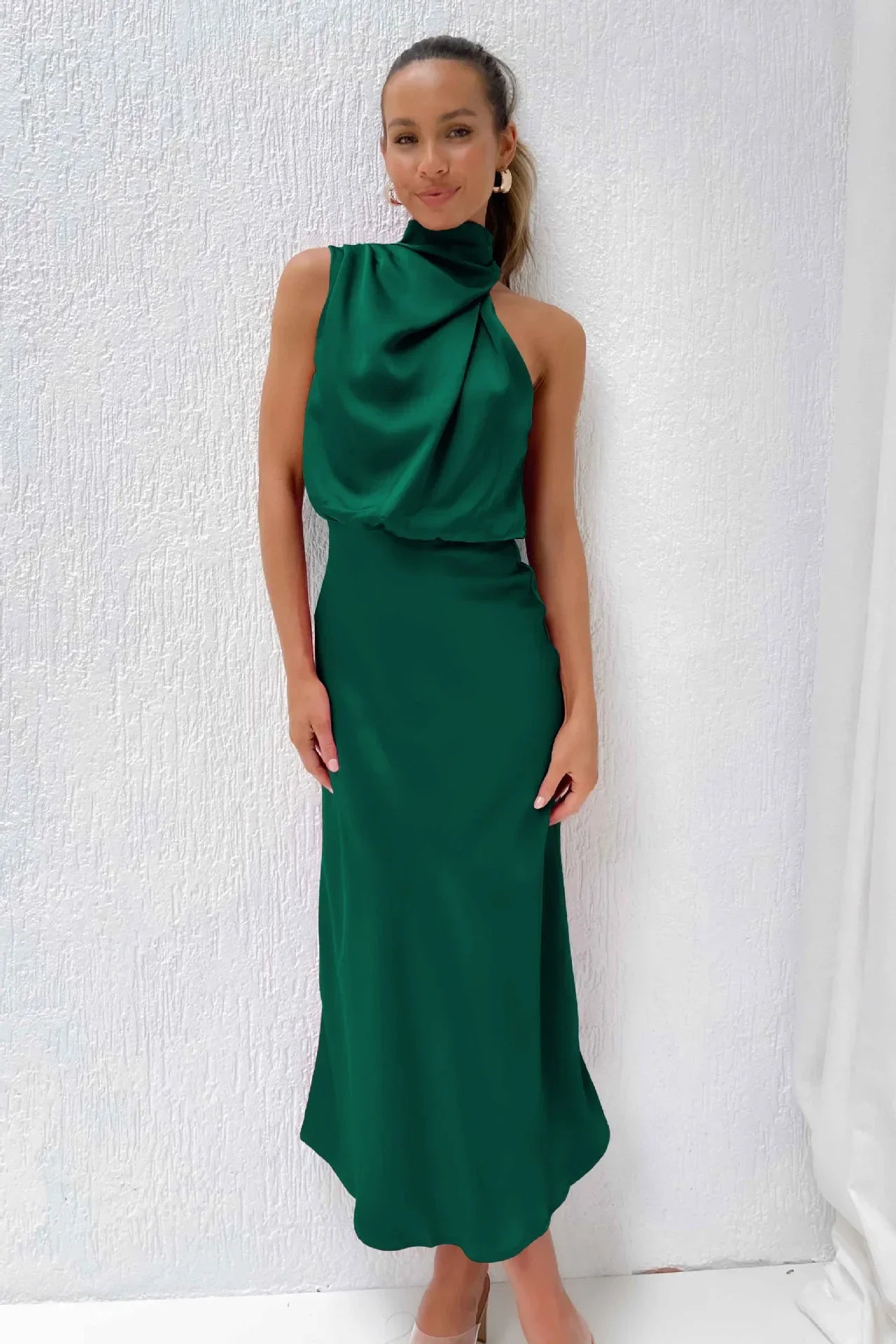 Callista™ | Glamorous satin halter dress