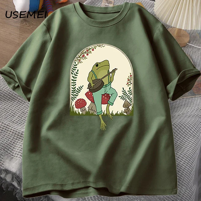 Cute Frog Playing Banjo T-shirt