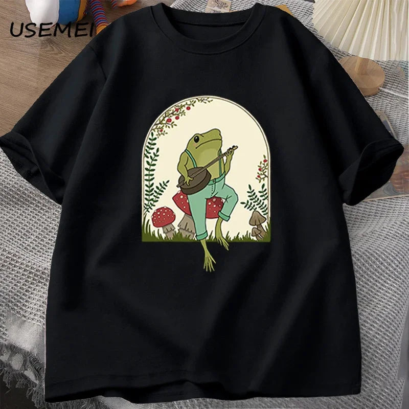 Cute Frog Playing Banjo T-shirt