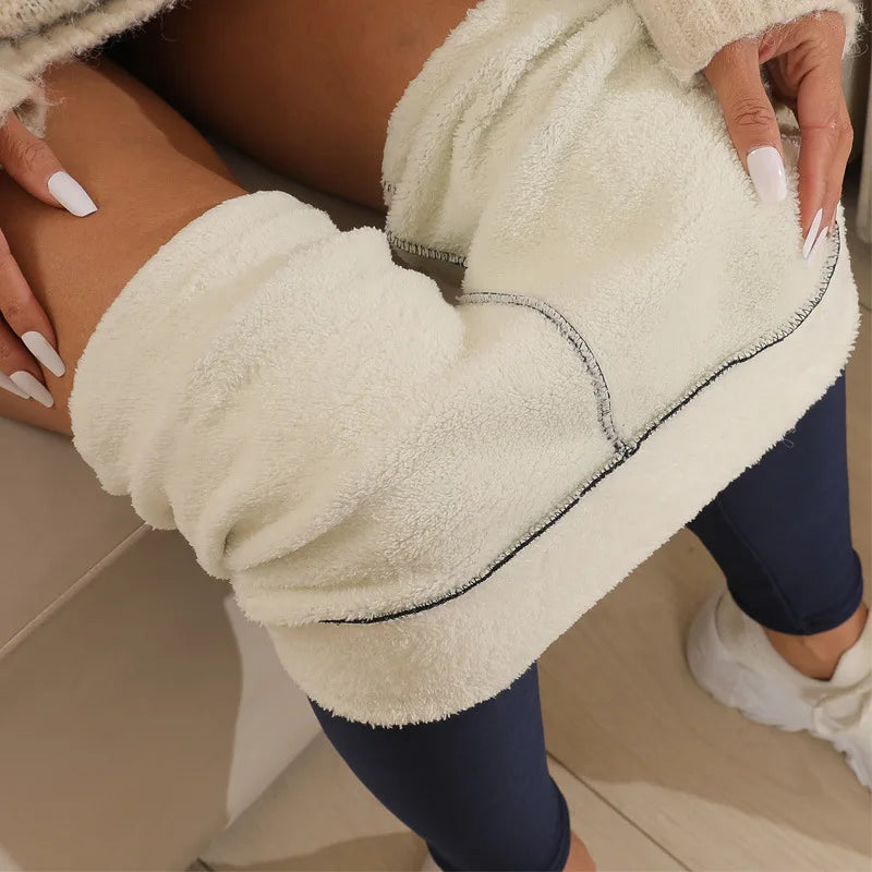 ⭐ ThermaFleece™ Leggings