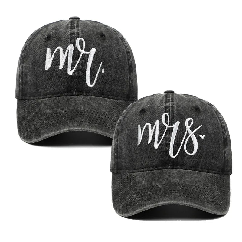 Mom & Dad Embroidered Baseball Caps – Couples Gift Set