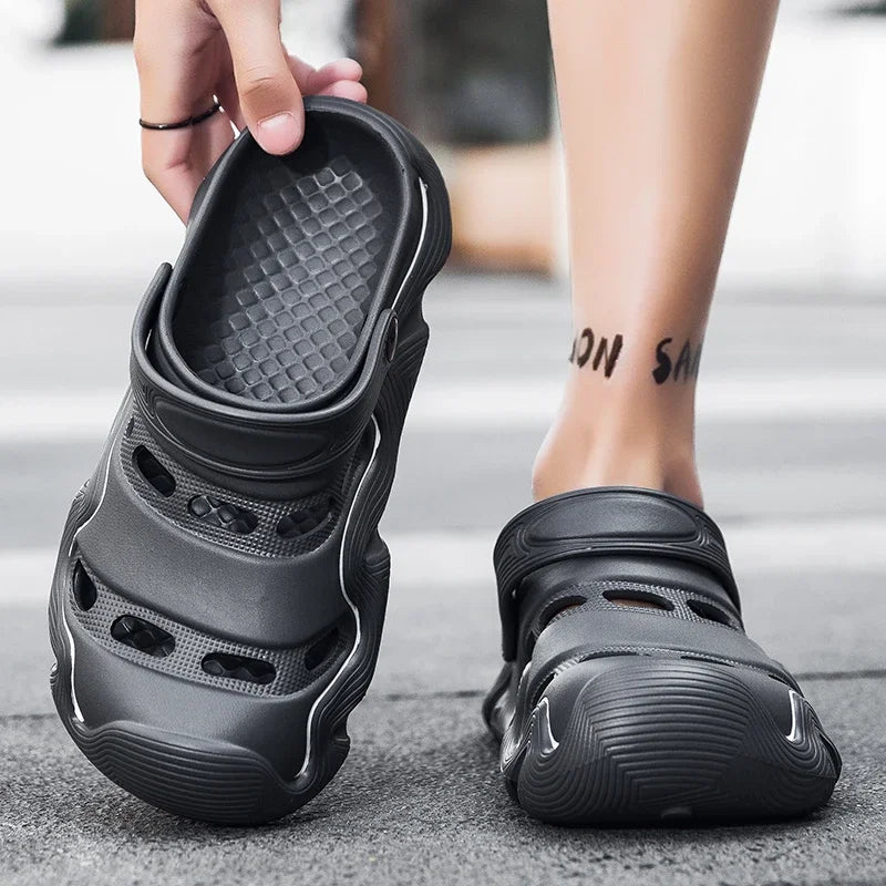 2025 Men Shoes Slippers Men Garden Flat Sandals Platform Sandals Man Summer Sandals Male Sneakers Outdoor Flip Flops Home Clogs